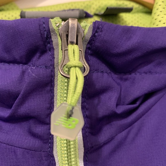 New Balance two-tone neon Windbreaker - Picture 4 of 5